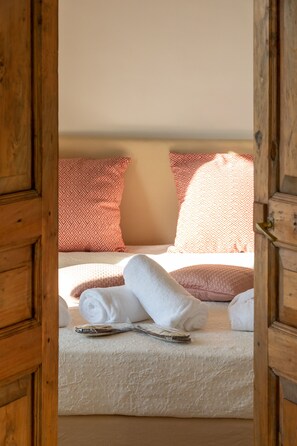 Panoramic Suite, City View | Minibar, in-room safe, desk, free WiFi