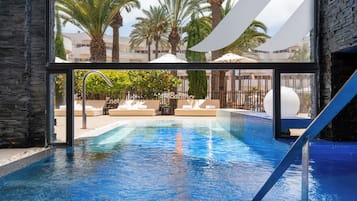 Sauna, hot tub, steam room, Turkish bath/hammam, body treatments