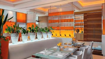 3 restaurants servant le petit déjeuner