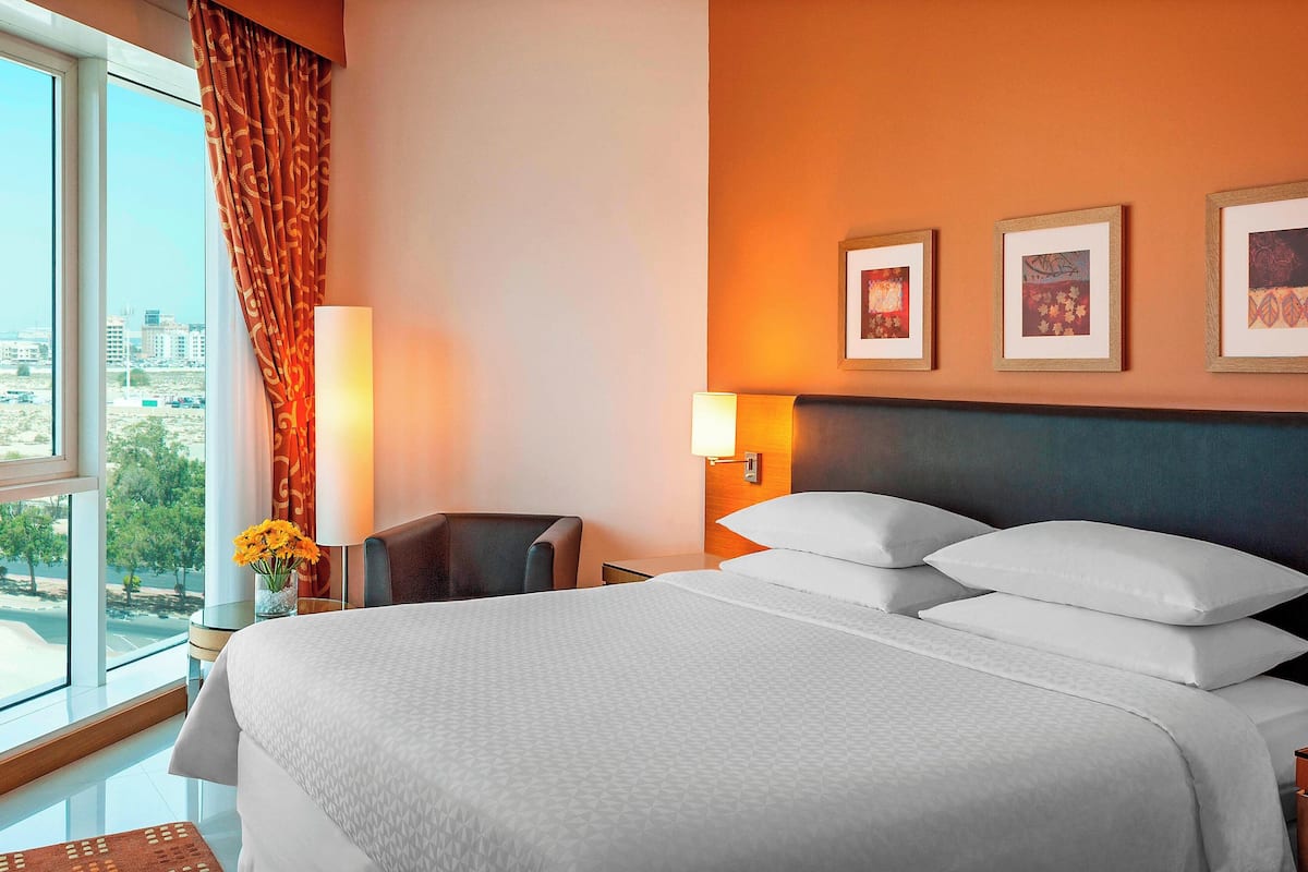 Suite, 1 Schlafzimmer, Nichtraucher | 1 Schlafzimmer, Allergikerbettwaren, Minibar, Zimmersafe