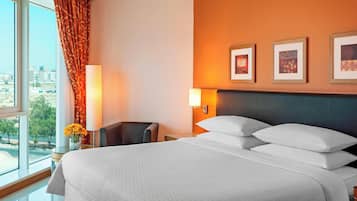 1 bedroom, hypo-allergenic bedding, minibar, in-room safe