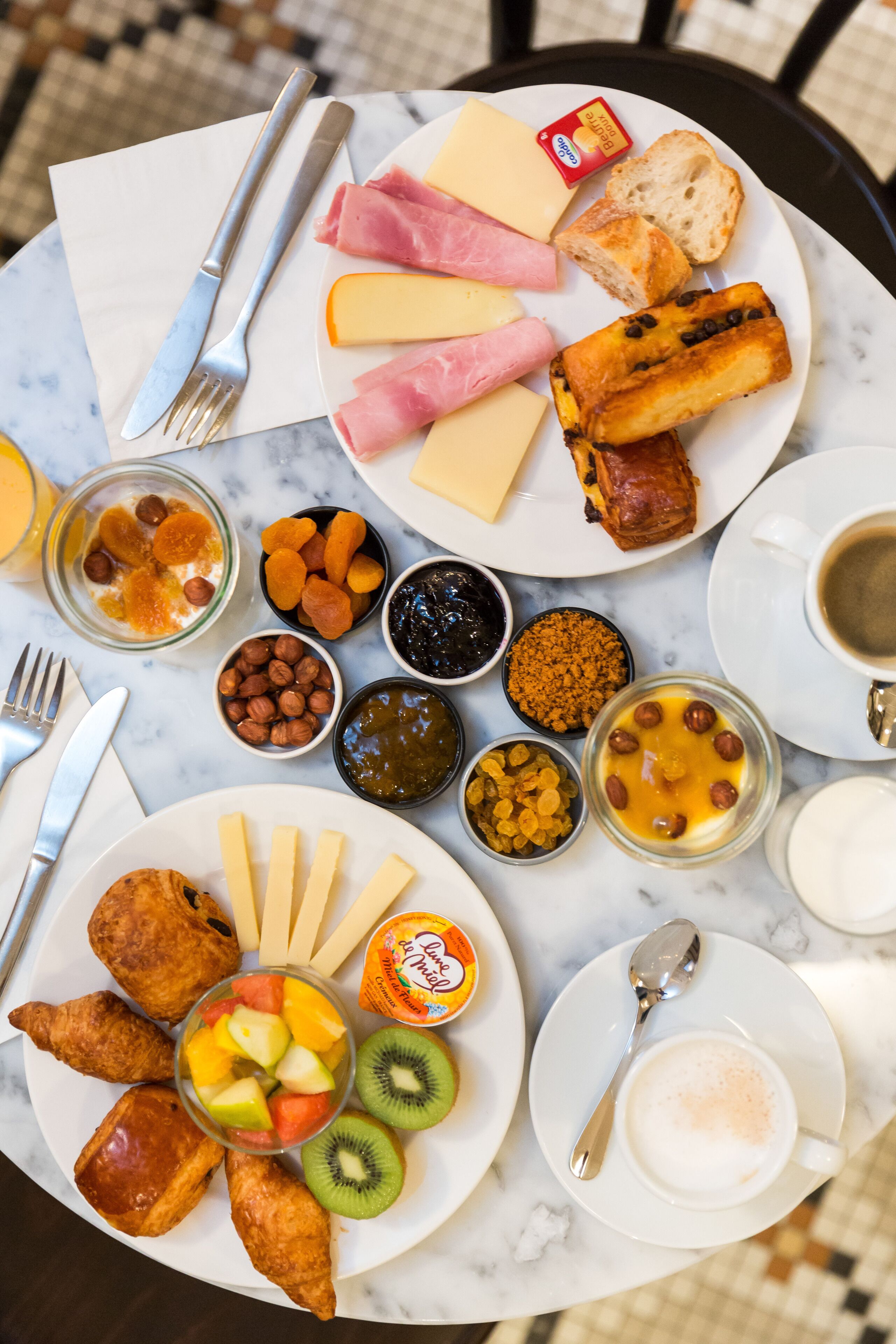 daily buffet breakfast (eur 14 per person)