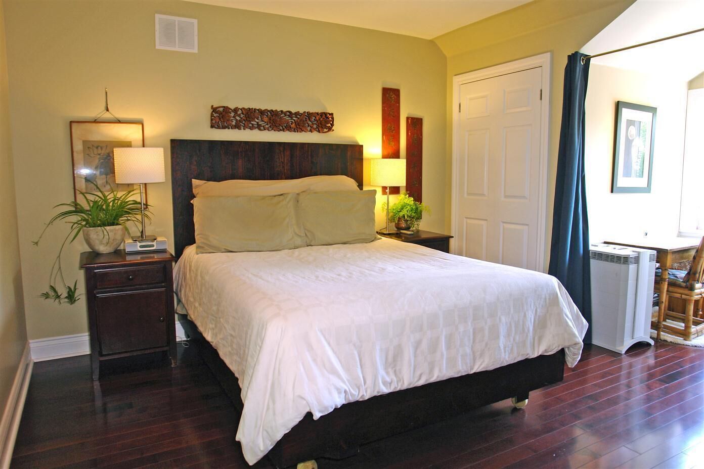 Chambre Double, salle de bains attenante (Retreat - Basement Level)