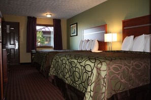 Iron/ironing board, free cots/infant beds, free WiFi, bed sheets - Baymont by Wyndham Pigeon Forge near Island Drive  (Pigeon Forge)