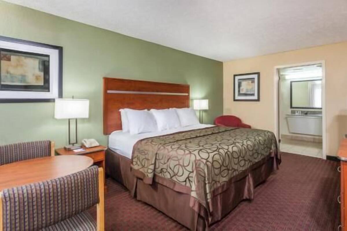 Iron/ironing board, free cots/infant beds, free WiFi, bed sheets