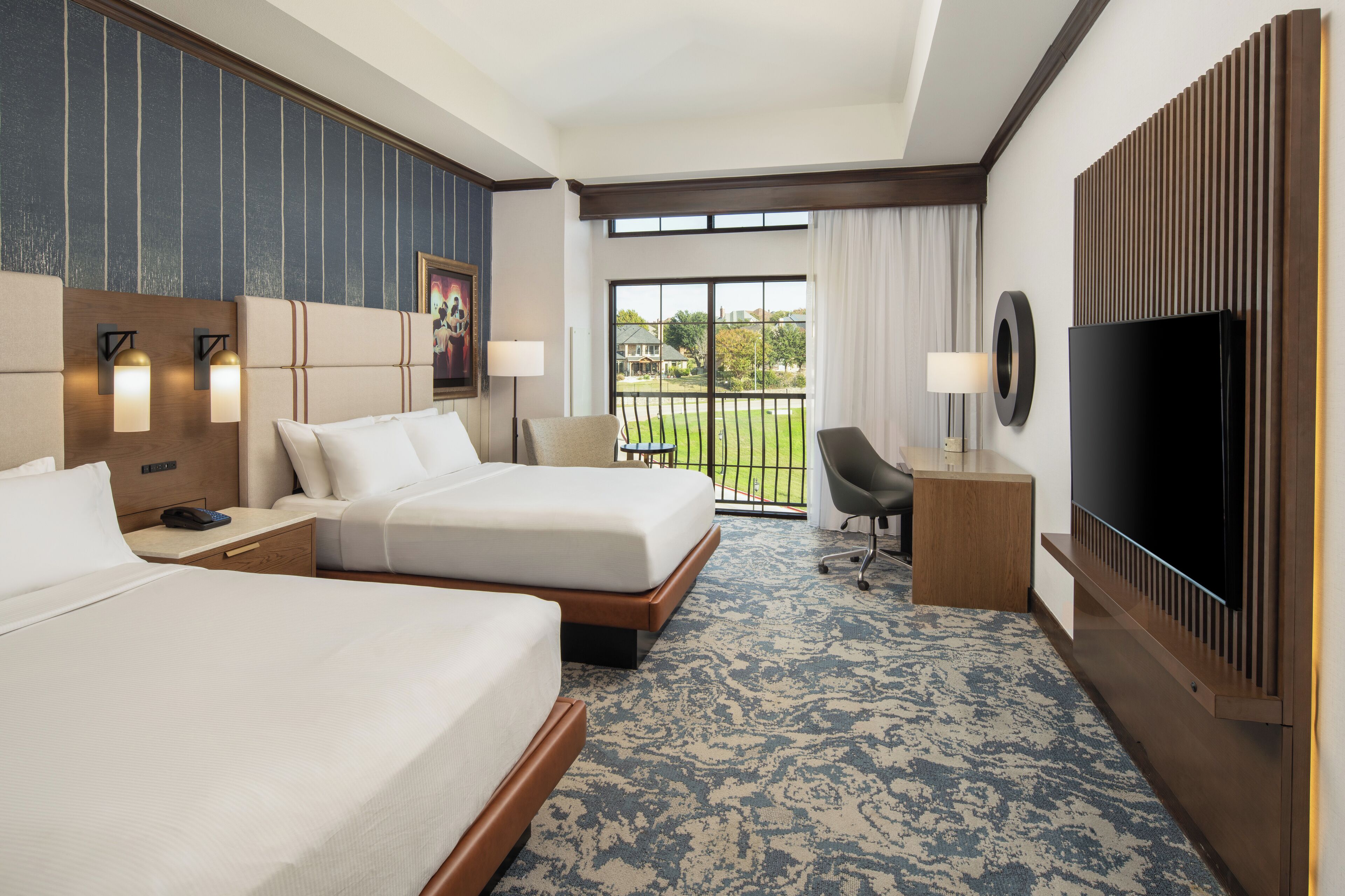 2 Queen Beds | Egyptian cotton sheets, premium bedding, down comforters, pillowtop beds