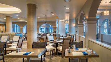 Buffet breakfast for a fee on weekends