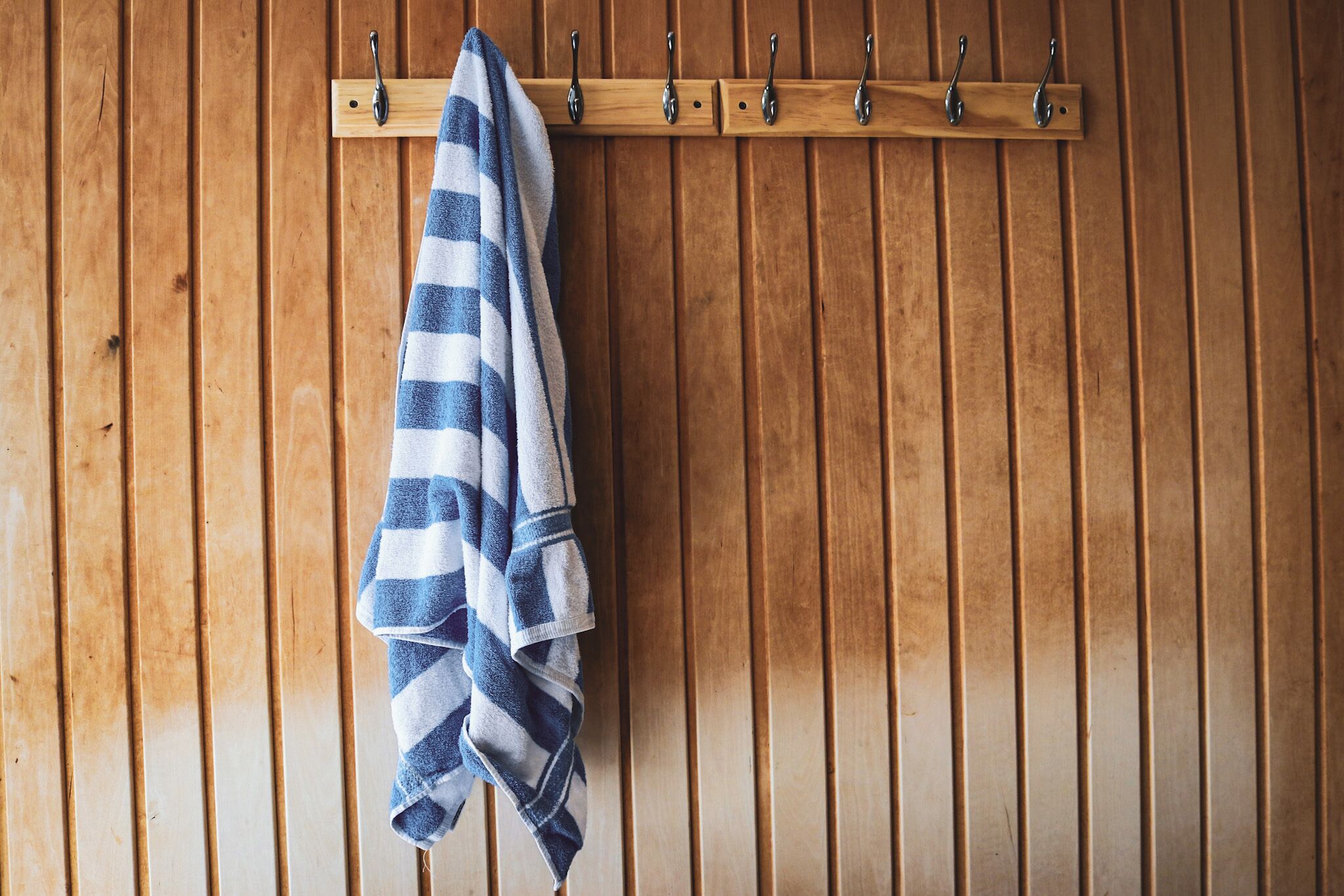 indoor pool, pool loungers