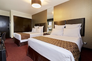 Premium bedding, iron/ironing board, free WiFi - Hotel Carrera SAC (Lima)