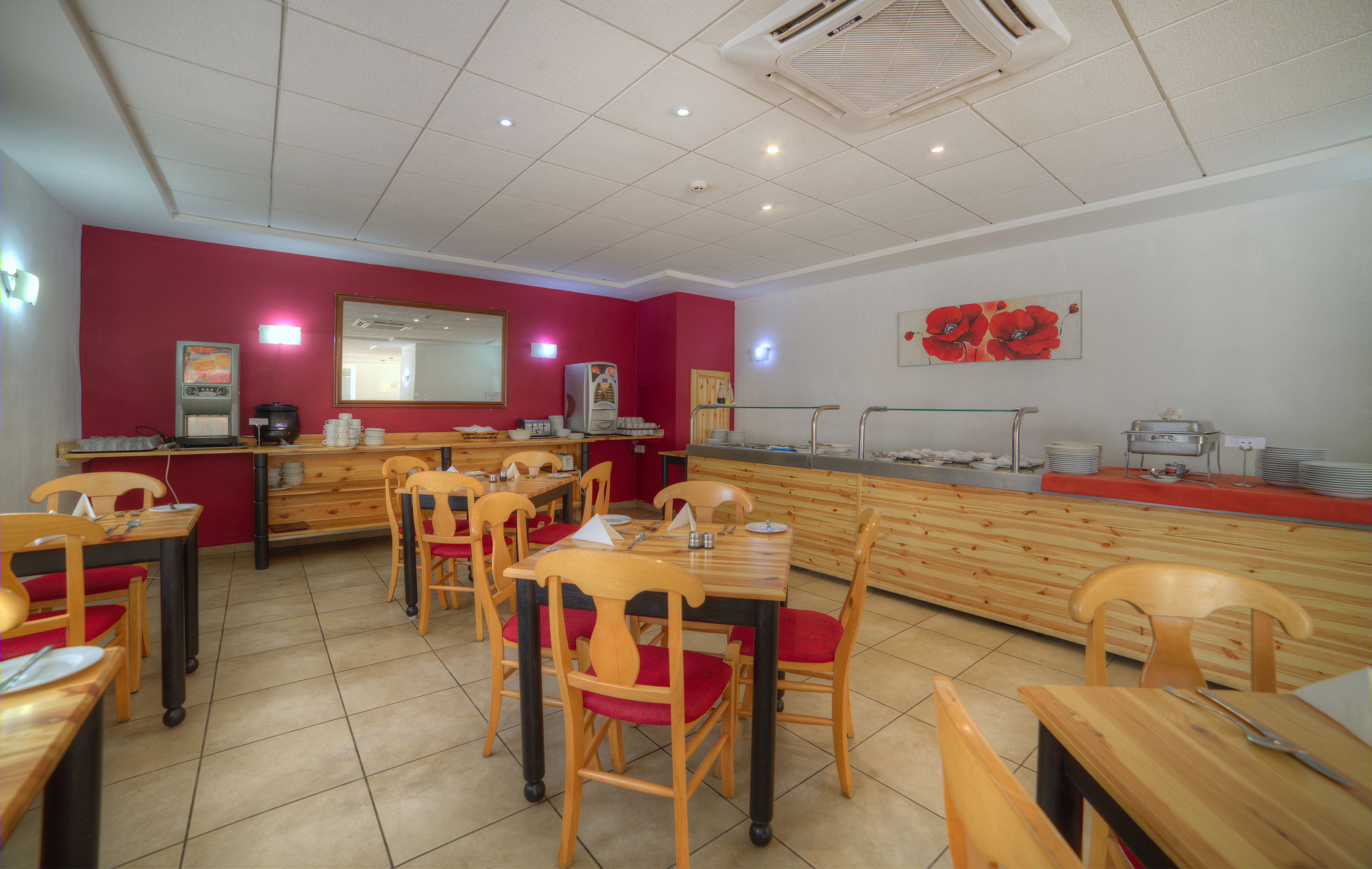 Photo - Primera Hotel