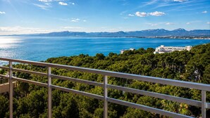 Apartment, 1 Bedroom, Sea View | Living area | LED TV - Apart-Hotel SunClub Salou (Salou)