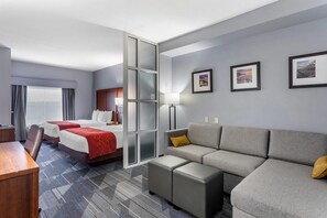 Suite, 2 Queen Beds
