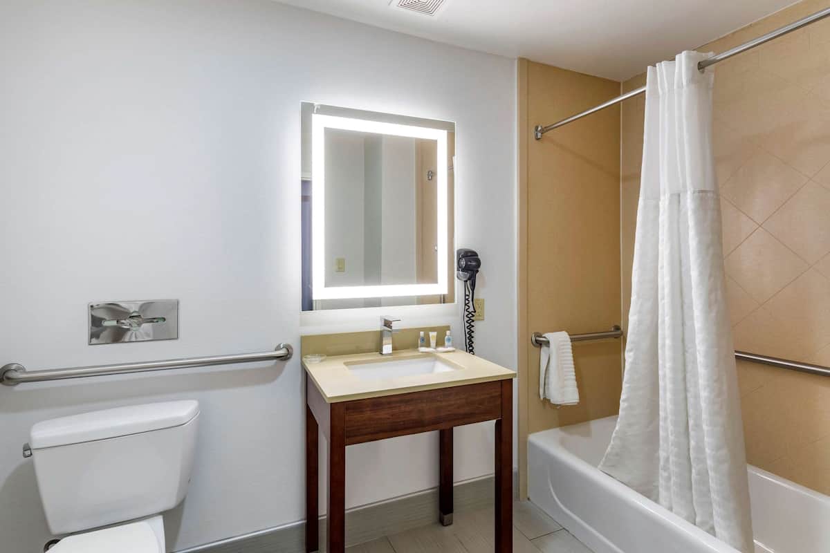 minibar, in-room safe, desk, soundproofing