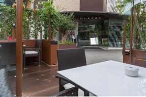 Frühstück, Mittagessen und Abendessen