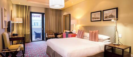Deluxe Double Room | Premium bedding, in-room safe, desk, laptop workspace