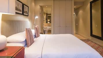 Literie de qualité supérieure, coffres-forts dans les chambres, bureau