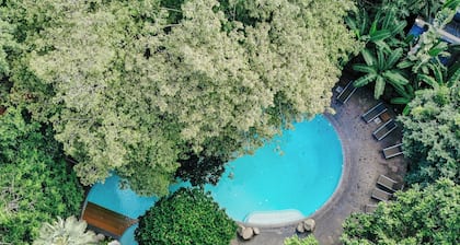 Woodlands Hotel & Resort