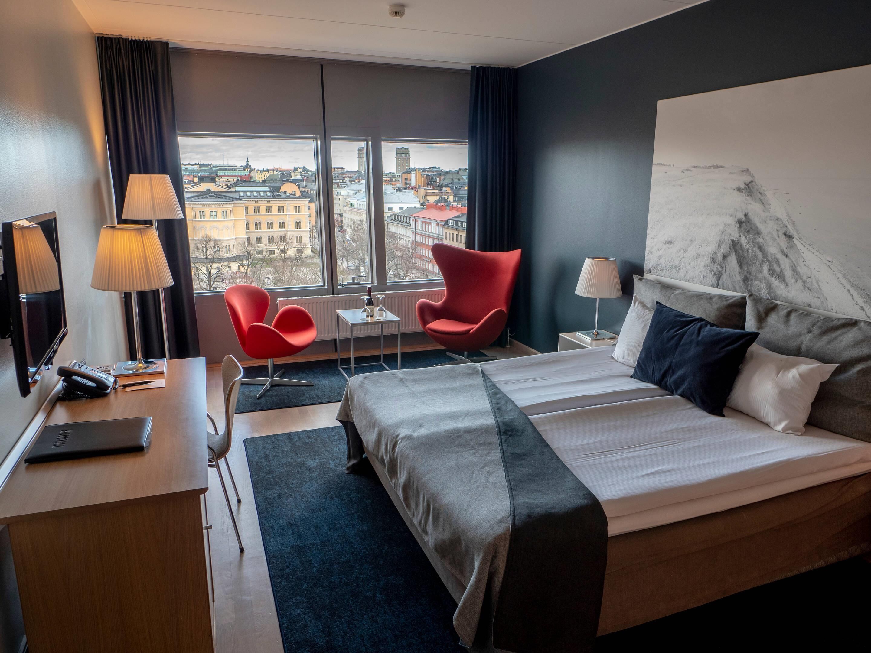 Superior Twin Room | Hypo-allergenic bedding, down comforters, minibar, in-room safe