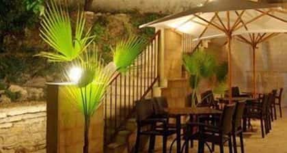 Valeo Hotel