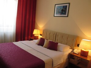 Minibar, bureau, accès au Wi-Fi (inclus)