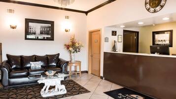 Coin salon dans le hall