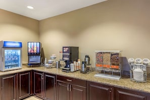 Free buffet breakfast on weekdays