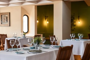 Breakfast served - Pedras da Rainha (Tavira)