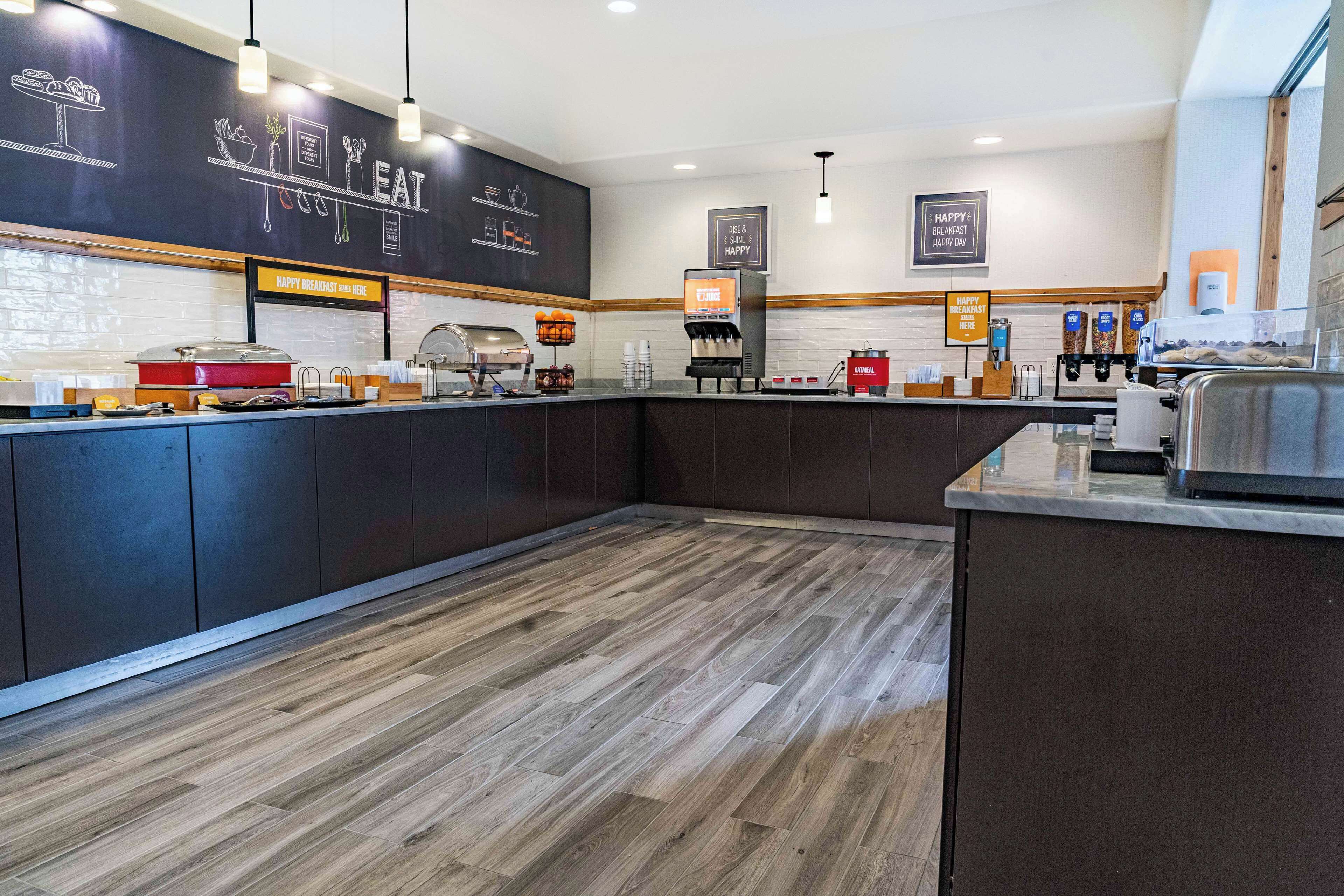 Esmorzar diari d'estil bufet gratuït 