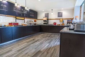 Petit déjeuner buffet compris tous les jours