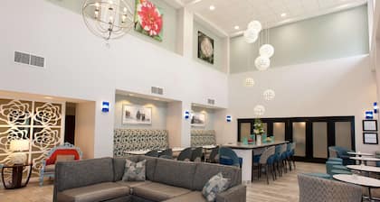 Hampton Inn & Suites McComb