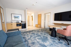 Living area - Hampton Inn & Suites McComb (McComb)