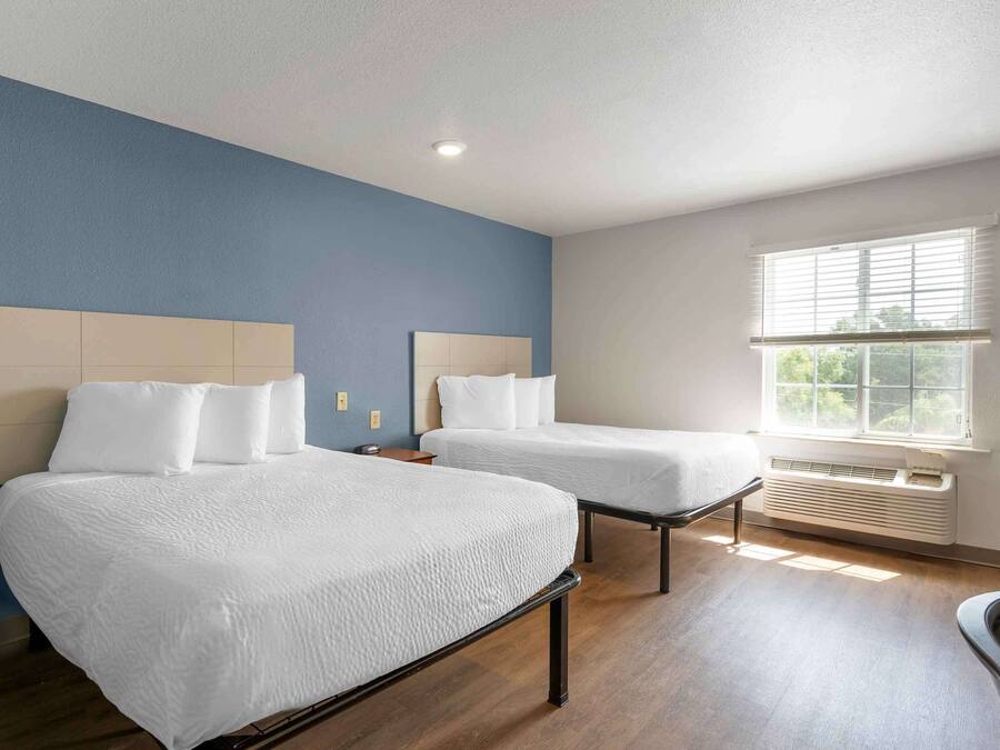 Escrivaninha, espaço de trabalho para notebook