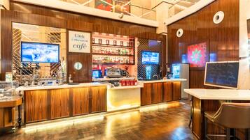 2 restaurants, breakfast, lunch, dinner served; Mediterranean cuisine