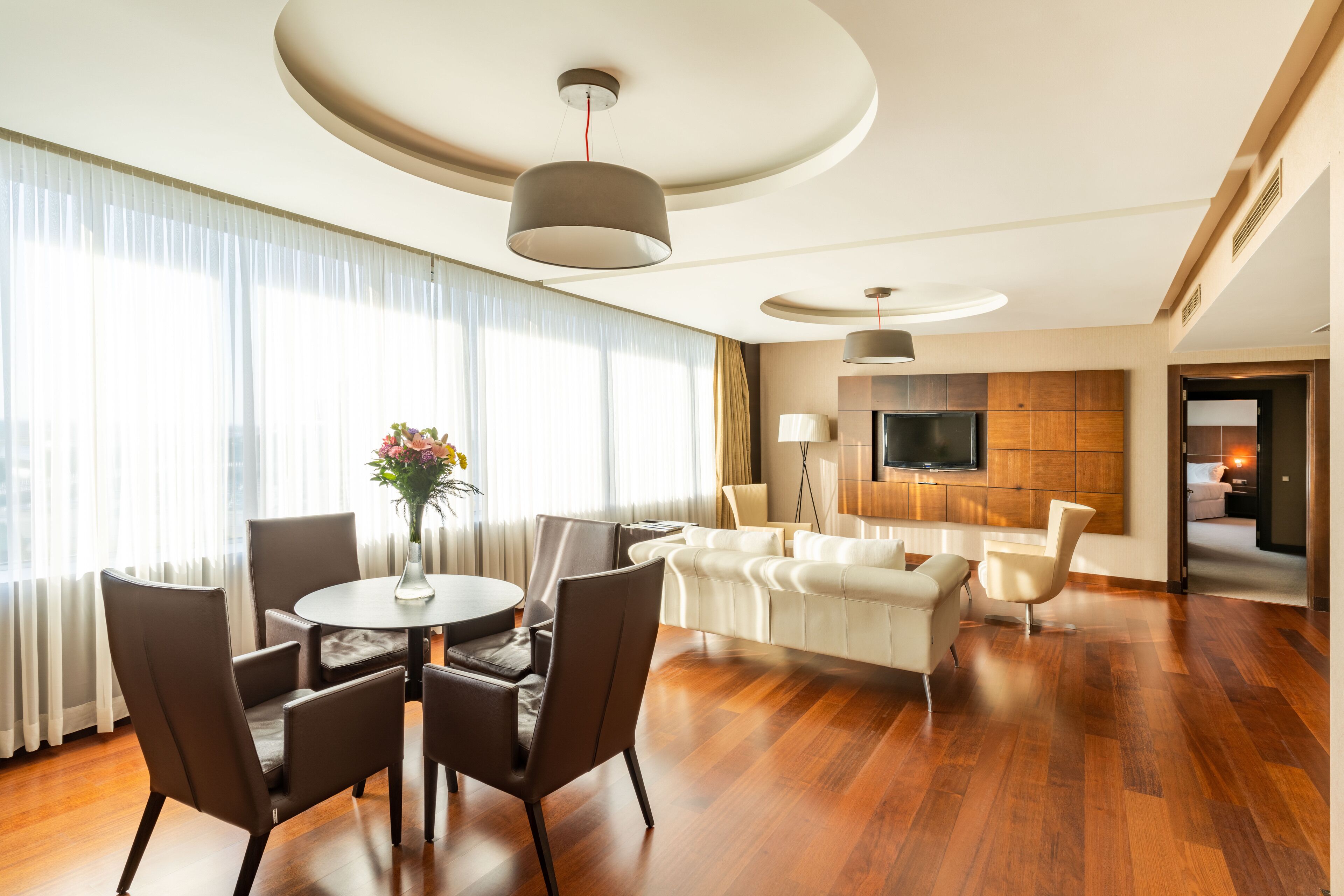 Presidential Suite | Premium bedding, in-room safe, soundproofing, iron/ironing board