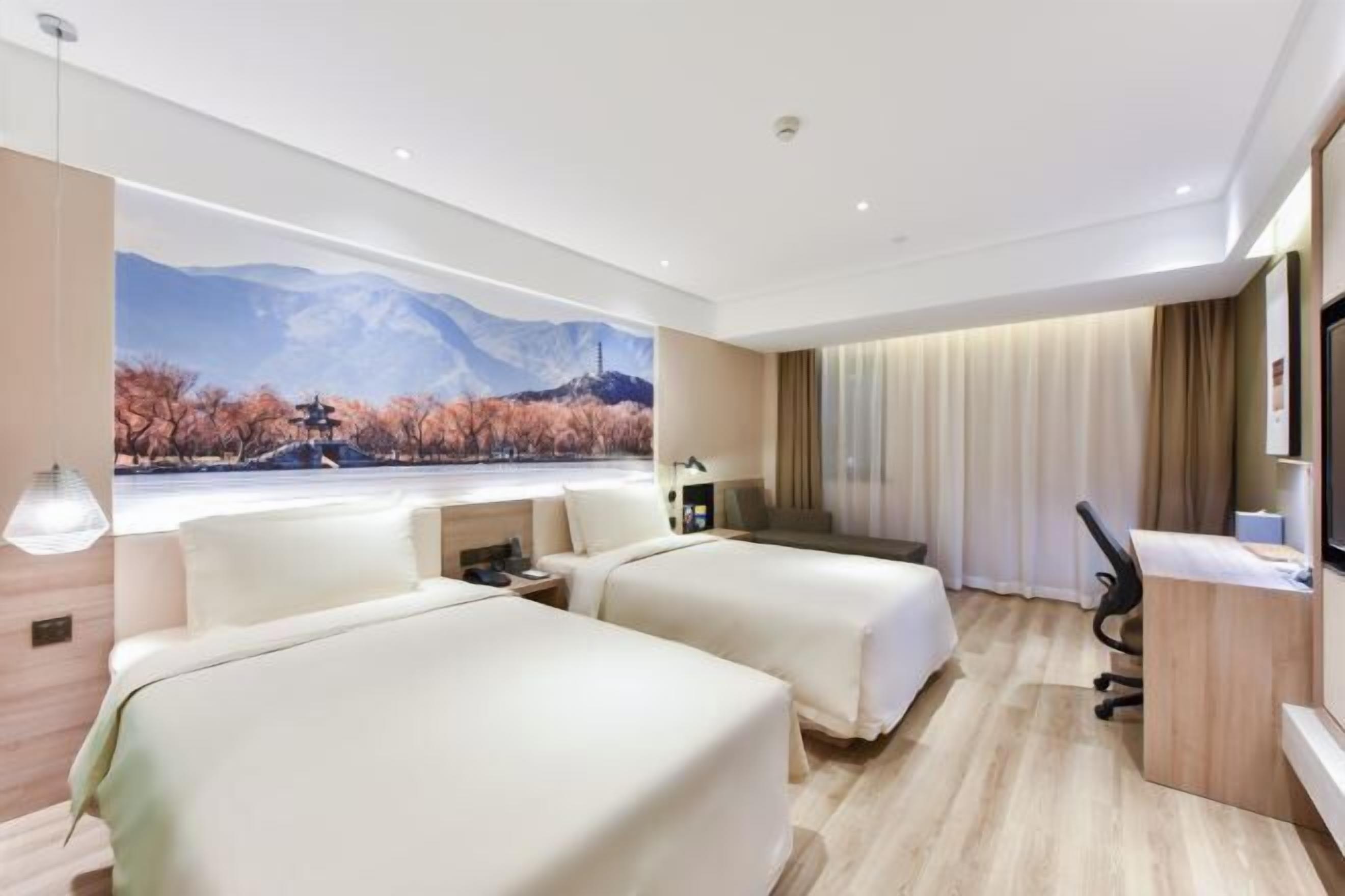 Free WiFi, bed sheets