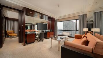 Minibar, in-room safe, desk, soundproofing