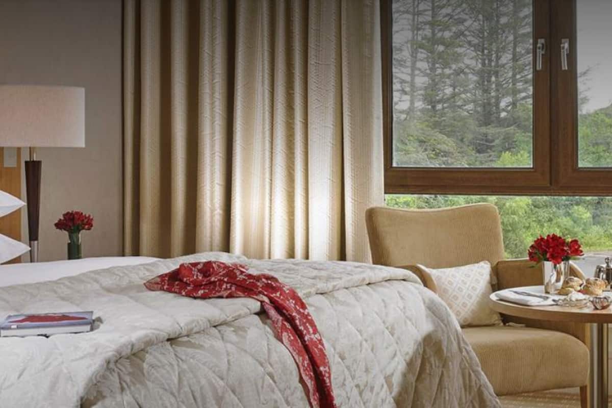 minibar, in-room safe, desk, laptop workspace