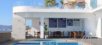 曼萨尼约之星酒店