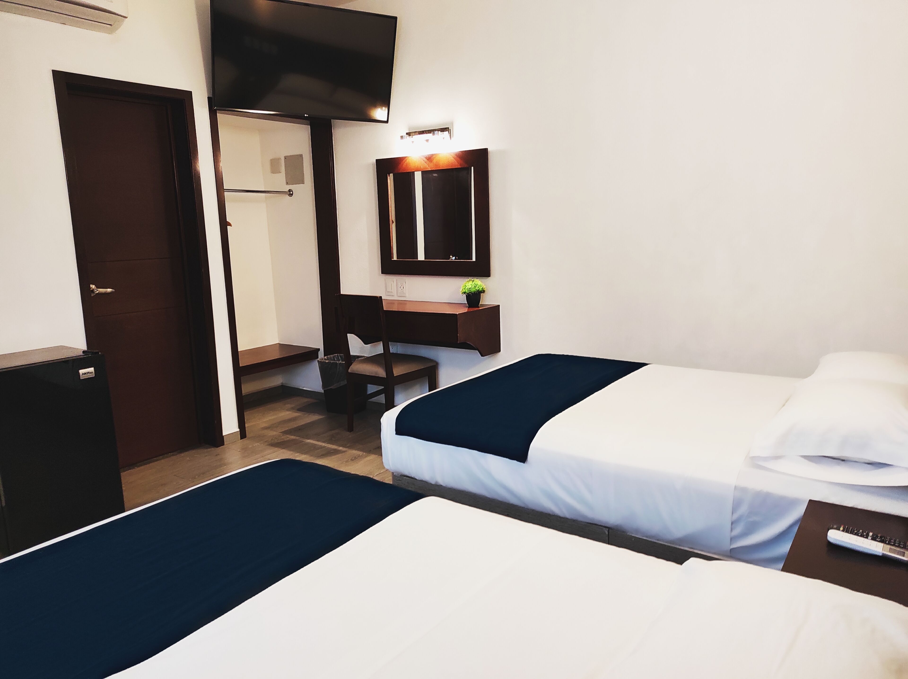 Individually furnished, free WiFi, bed sheets