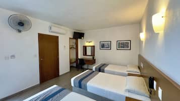 Executive Room, Ensuite | In-room safe, desk, free WiFi, bed sheets