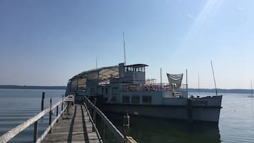 湖泊