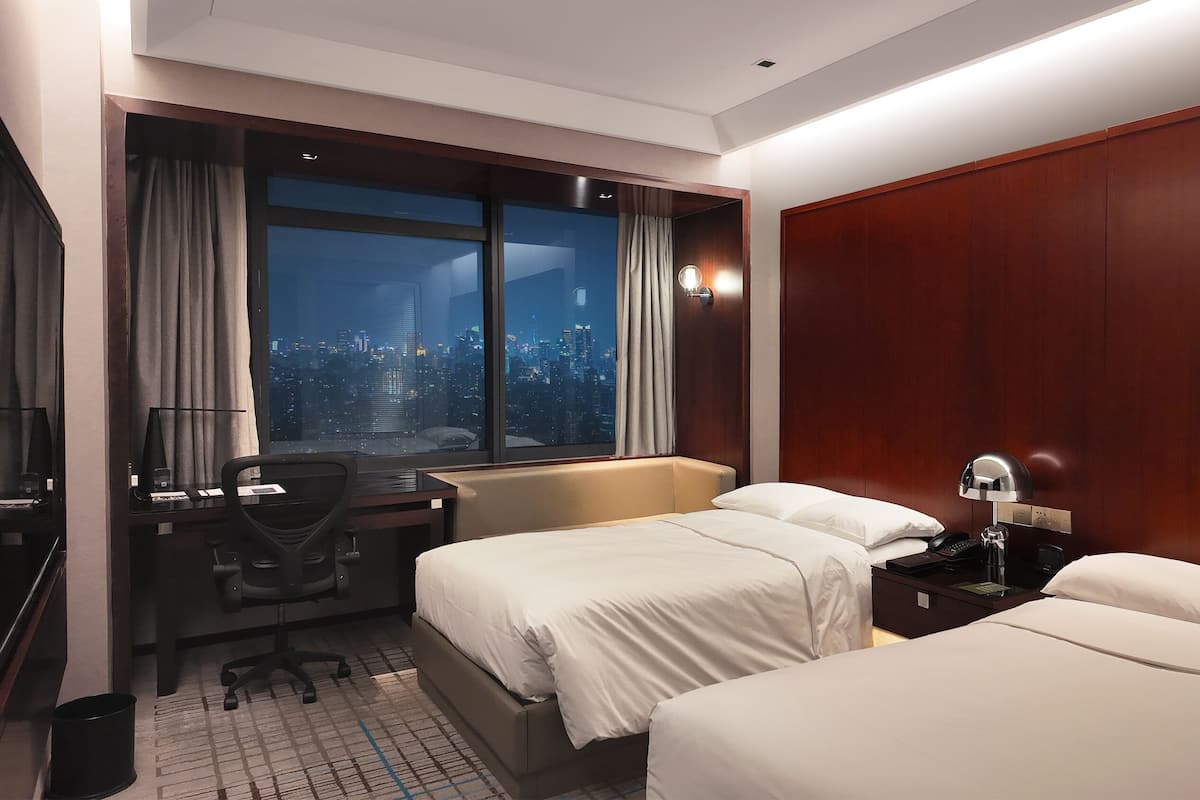 Chambre, 2 lits doubles (View)