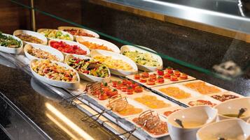 Desayuno buffet incluido todos los días