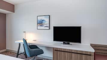 Two Queens | In-room safe, iron/ironing board, free cribs/infant beds, free WiFi