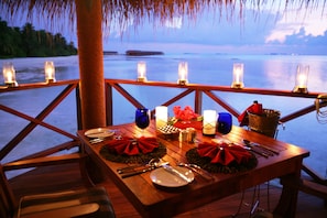 Terrace/patio - Medhufushi Island Resort (Medhufushi)