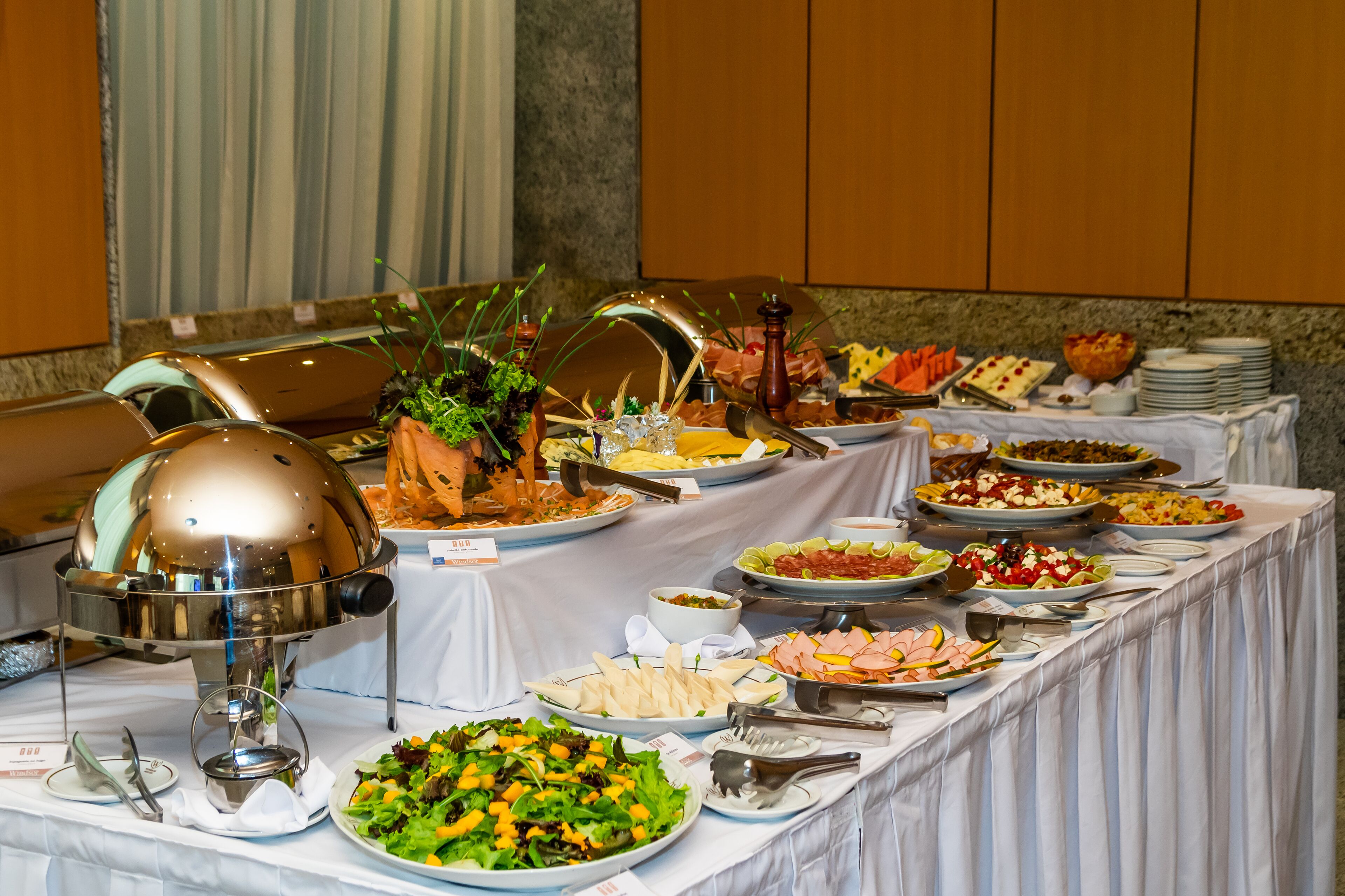 breakfast, lunch and dinner served