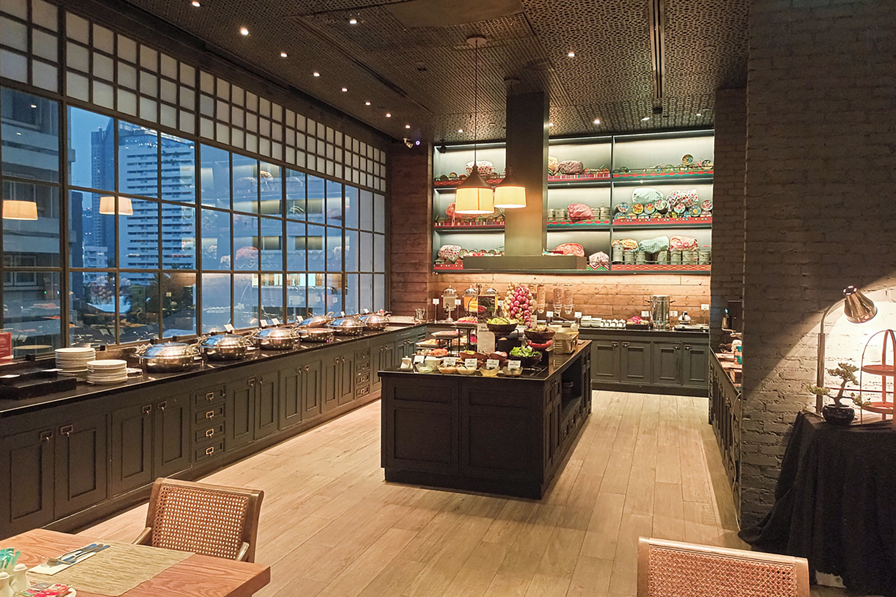 daily buffet breakfast (thb 1120 per person)