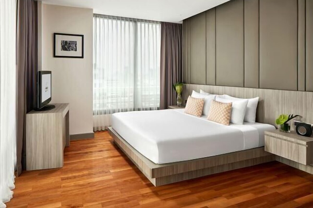 In-room safe, blackout drapes, soundproofing, iron/ironing board