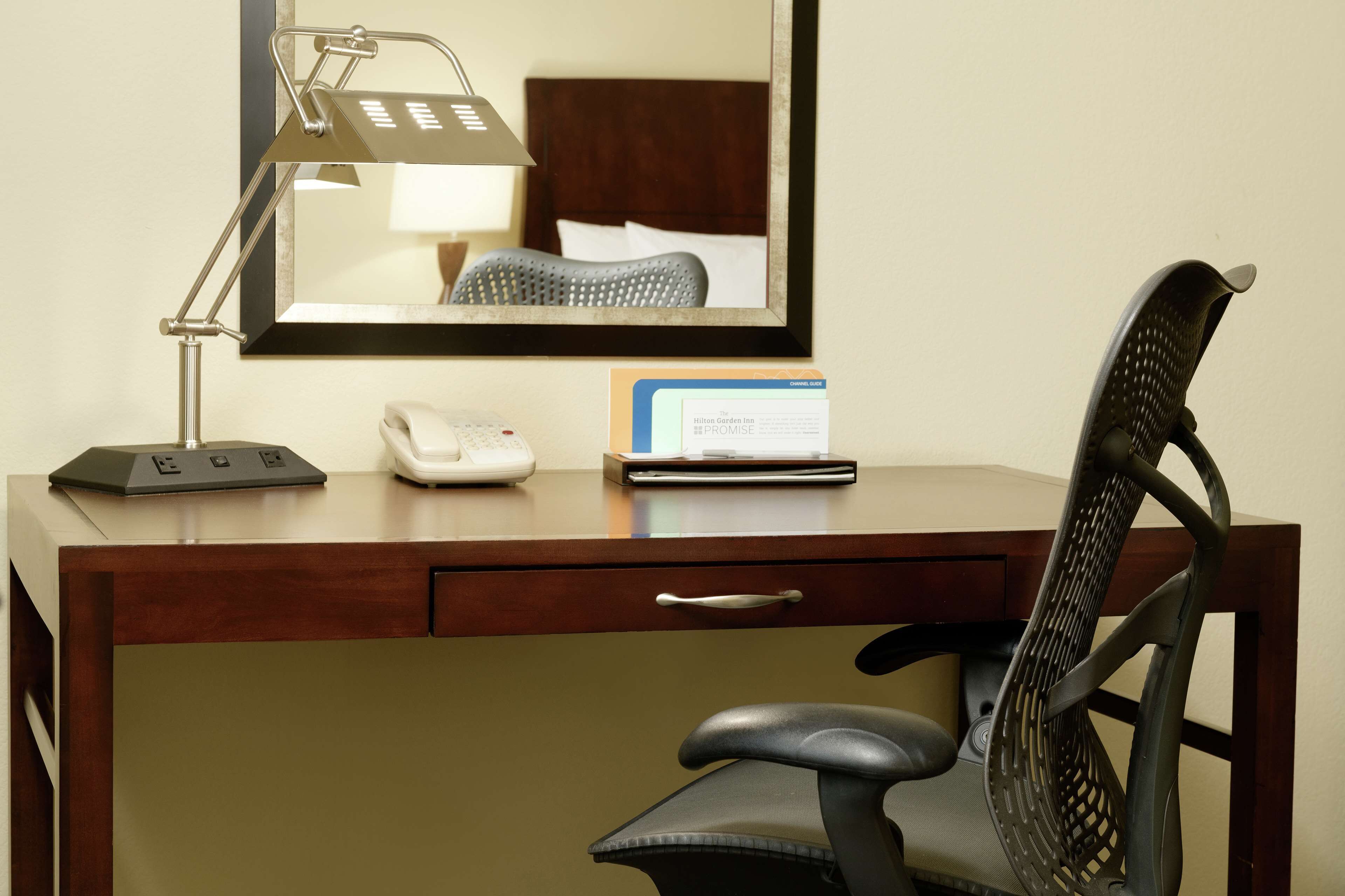 premium bedding, in-room safe, desk, laptop workspace