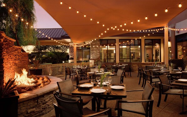 Terrace/patio - Hilton Garden Inn Phoenix North Happy Valley (Phoenix)